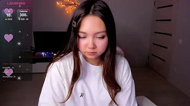 Fluffy Rose online show from September 28, 2:35 pm