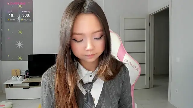 Fluffy Rose online show from March 15, 4:52 am