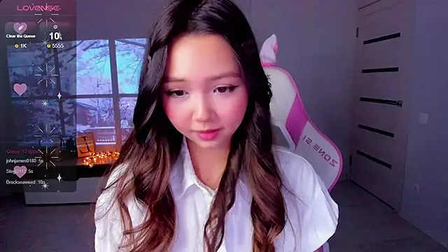 Fluffy Rose online show from December 2, 6:37 am