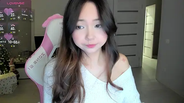 Fluffy Rose online show from December 17, 2:05 am