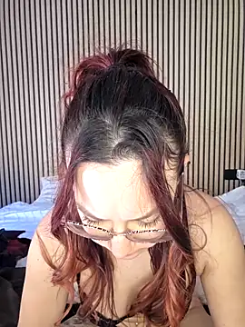 ladoucedu34 online show from April 7, 3:14 pm