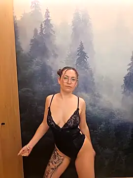 ladoucedu34 online show from March 22, 3:24 pm