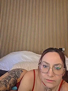 ladoucedu34 online show from April 4, 3:07 pm