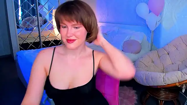 Snapshot of mirrorofsoul chatting on February 13, 5:26 am mirrorofsoul online show from February 13, 5:26 am