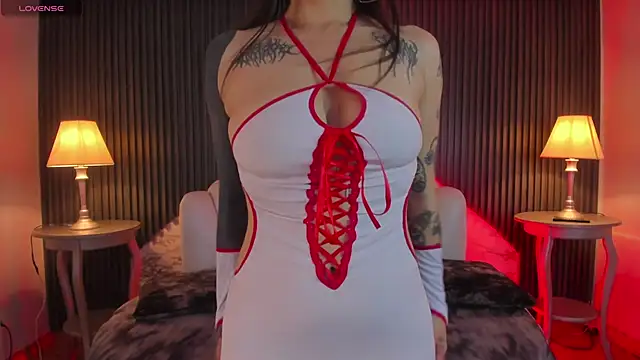 MeganDraco  online show from October 22, 12:37 pm