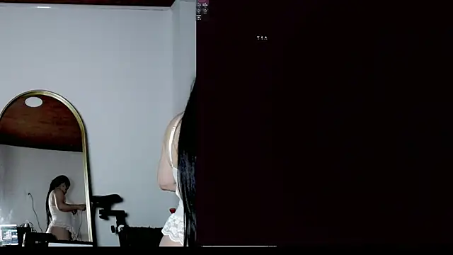 Snapshot of Tamaraa_wet chatting on July 18, 3:15 am Tamaraa wet online show from July 18, 3:15 am