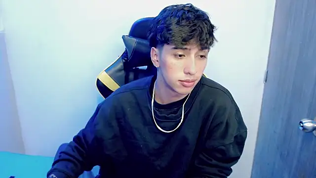 Jake tripp online show from November 18, 3:32 am