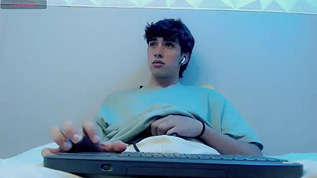 Jake tripp online show from October 15, 4:33 am
