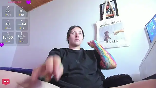 bonnie moon  online show from May 14, 7:33 pm