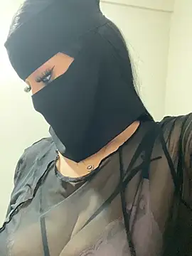 Snapshot of mari_layali chatting on July 12, 8:42 pm mari layali online show from July 12, 8:42 pm