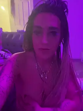 Haleytightlips1986 online show from March 12, 3:23 am