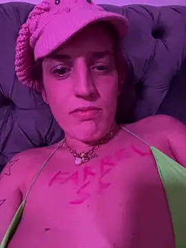 Haleytightlips1986 online show from April 4, 9:43 pm