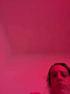 Haleytightlips1986 online show from April 4, 5:03 am