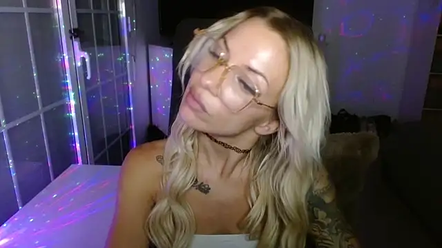 JuicyJanexo online show from June 12, 5:05 am