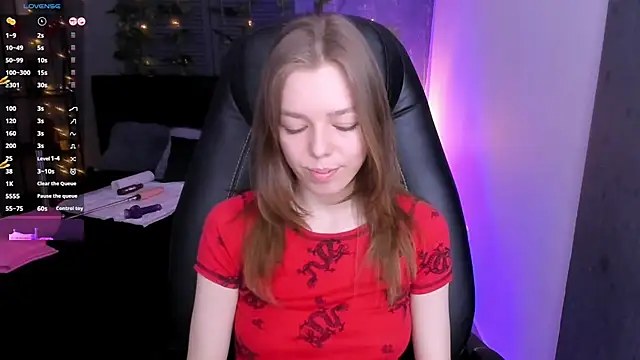 Snapshot of Tina_Tayllor chatting on March 22, 4:58 pm Tina Tayllor online show from March 22, 4:58 pm