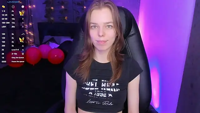 Snapshot of Tina_Tayllor chatting on February 26, 7:42 pm Tina Tayllor online show from February 26, 7:42 pm