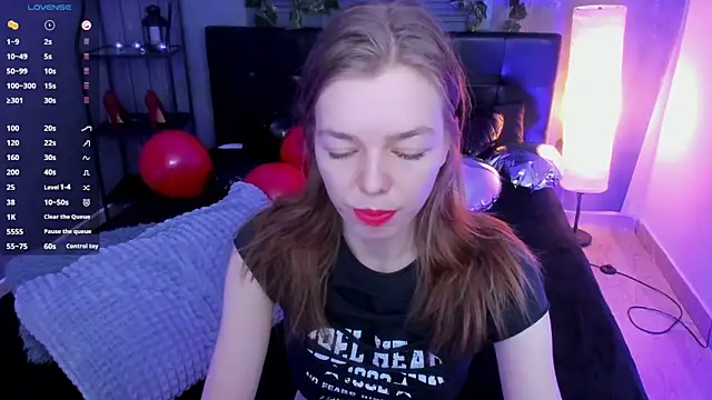 Snapshot of Tina_Tayllor chatting on February 20, 5:30 pm Tina Tayllor online show from February 20, 5:30 pm
