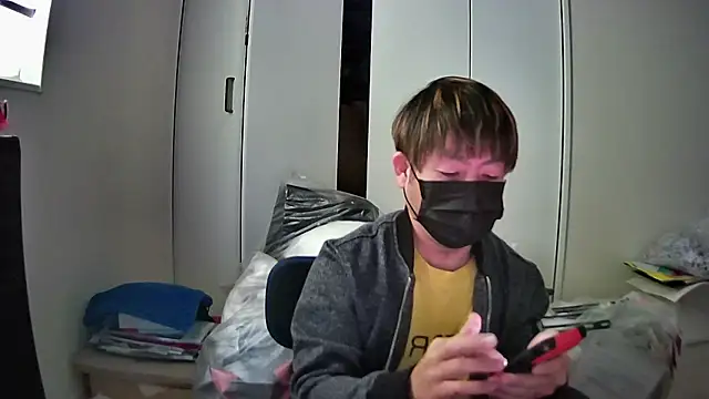 Osikokusama online show from November 18, 1:32 am