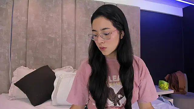 Susa1userma  online show from May 9, 11:35 am