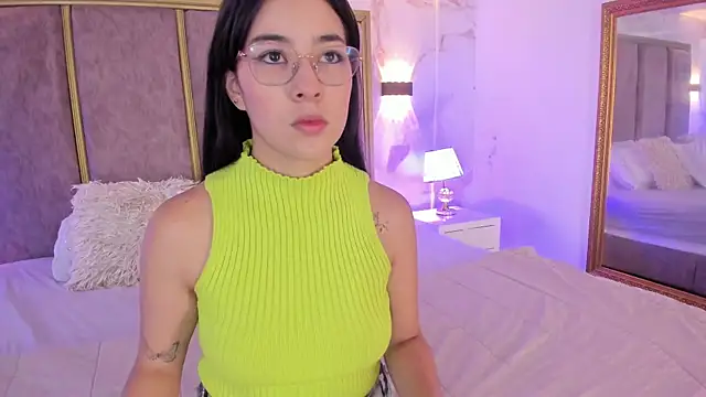Snapshot of Susa1userma_ chatting on June 7, 1:16 pm Susa1userma online show from June 7, 1:16 pm