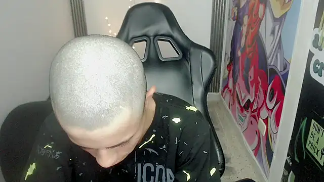 Snapshot of bby_santi chatting on January 22, 5:59 pm bby santi online show from January 22, 5:59 pm