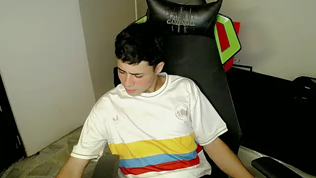 bby santi online show from November 19, 8:20 pm