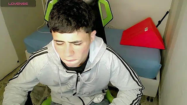 bby santi online show from November 28, 1:33 pm