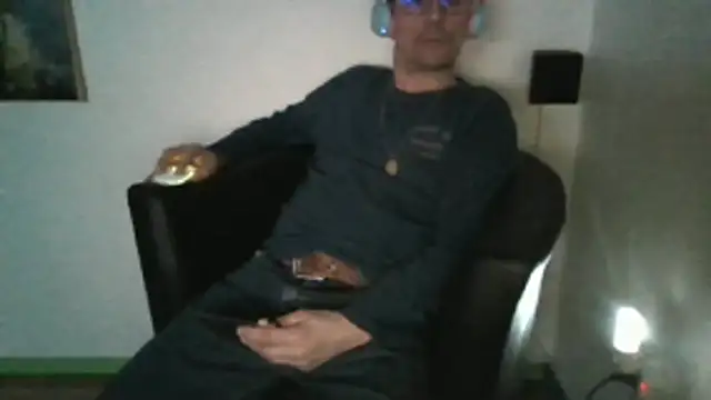 Minm666 online show from March 15, 9:00 pm