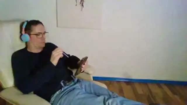 Minm666 online show from April 5, 9:10 pm