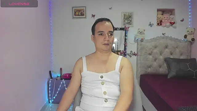 tania lucia1 online show from September 13, 9:15 pm