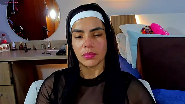 Snapshot of ClaraMariaMon chatting on March 18, 6:39 pm ClaraMariaMon online show from March 18, 6:39 pm
