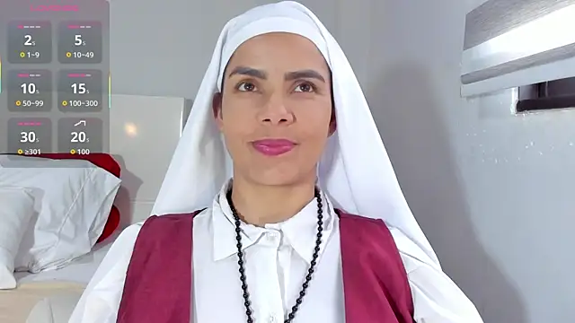 ClaraMariaMon online show from February 6, 7:21 pm