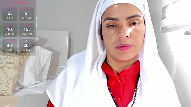 ClaraMariaMon online show from February 7, 2:47 pm