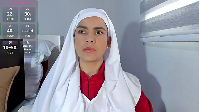 ClaraMariaMon online show from October 20, 5:35 pm