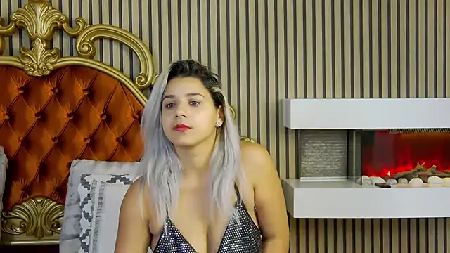 Snapshot of SweetMissXXX chatting on October 10, 6:03 am SweetMissXXX online show from October 10, 6:03 am