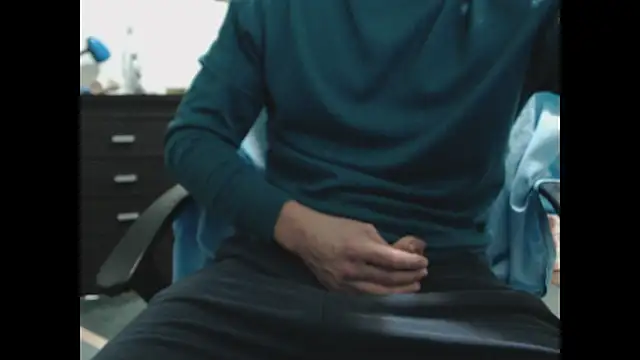 sexualtensionrelation online show from December 13, 8:04 pm