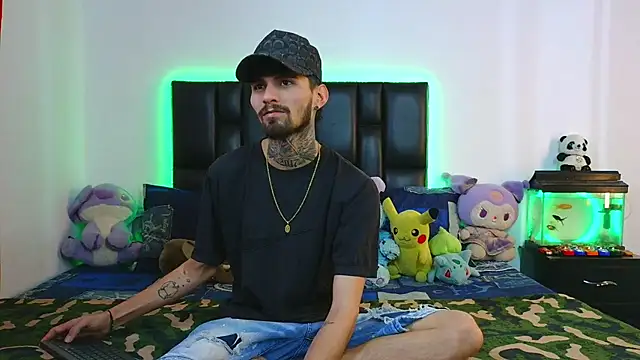Brutal Sex Fucking online show from May 6, 11:31 pm