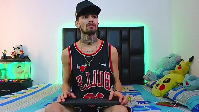 Brutal Sex Fucking online show from May 30, 8:47 pm