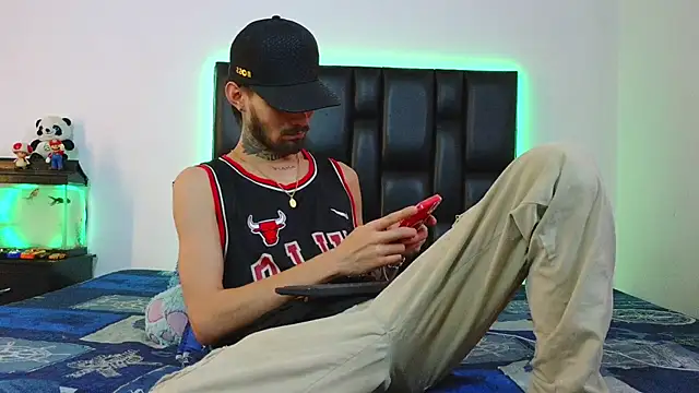 Brutal Sex Fucking online show from May 28, 8:59 pm
