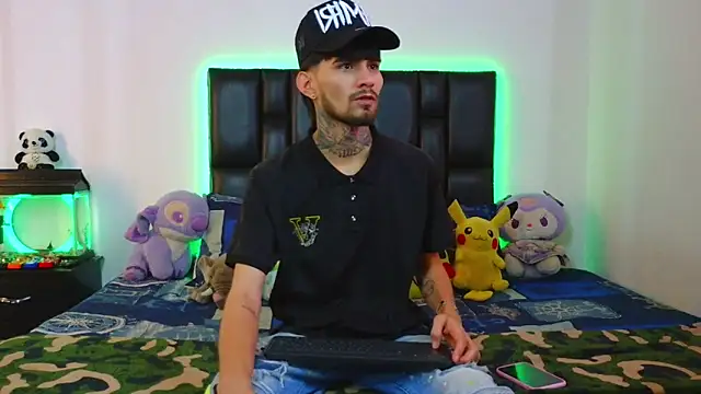 Brutal Sex Fucking online show from May 15, 8:18 pm