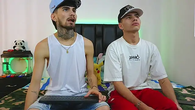 Brutal Sex Fucking online show from March 25, 9:46 pm