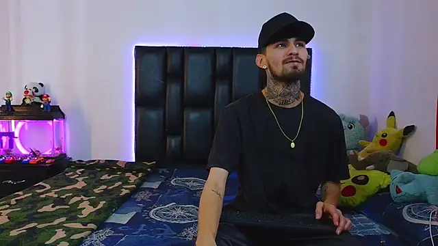 Brutal Sex Fucking online show from May 22, 10:19 pm