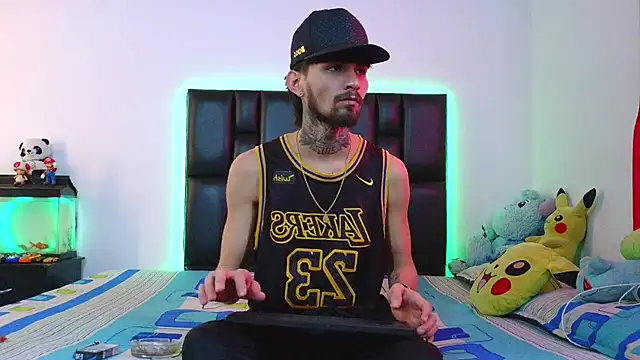 Brutal Sex Fucking online show from May 31, 8:42 pm