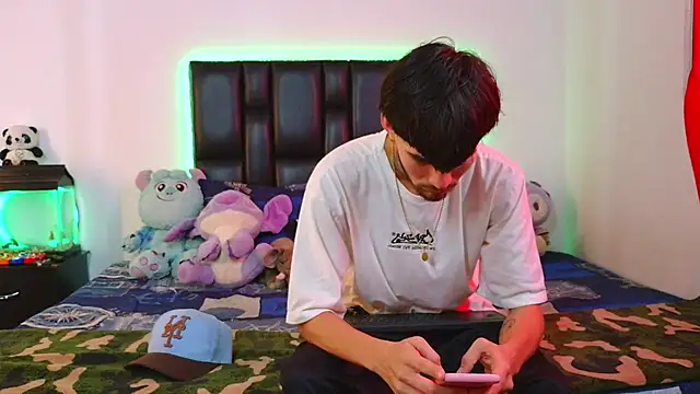 Brutal Sex Fucking online show from May 13, 6:37 pm