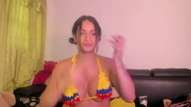 Snapshot of jennifer_ts chatting on June 21, 7:41 pm jennifer ts online show from June 21, 7:41 pm