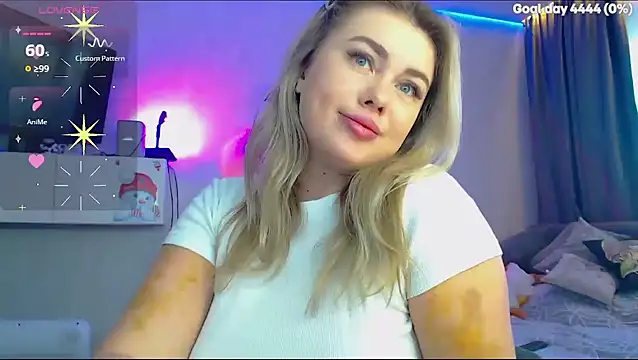 SuchCute online show from February 3, 2:53 am