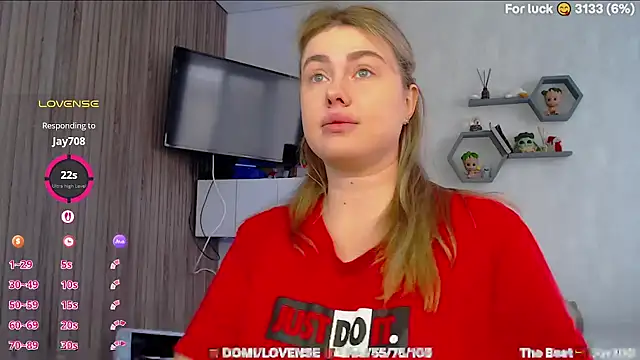 SuchCute online show from March 16, 2:52 am