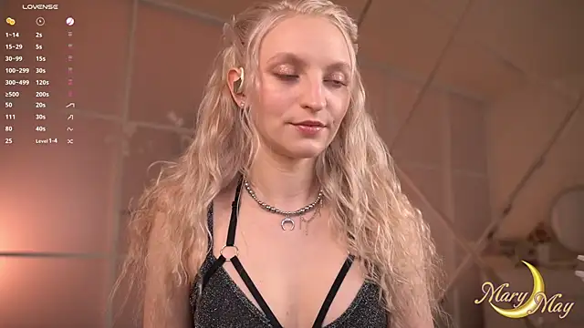 marylunamay online show from March 28, 4:24 am