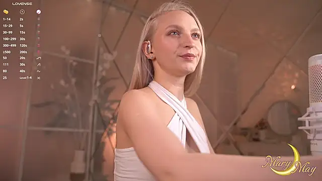 marylunamay online show from March 27, 4:32 am