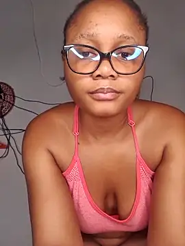Snapshot of hot-tandy chatting on March 17, 12:46 pm hot-tandy online show from March 17, 12:46 pm